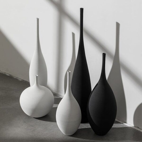 Vase en céramique noir – Image 3
